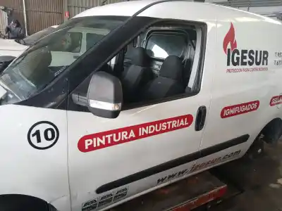 Автозапчастина б/у ПЕРЕДНІ ЛІВІ ДВЕРІ для FIAT DOBLO II CARGO (263)  Посилання на OEM IAM   