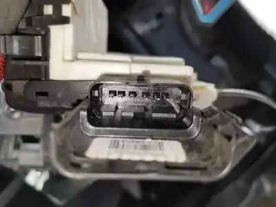 Peça sobressalente para automóvel em segunda mão fechadura da porta dianteira direita por peugeot 5008 confort referências oem iam 