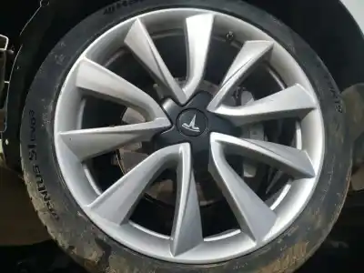 Автозапчастина б/у комплект коліс для tesla model 3 gran autonomia dual awd 476 cv / 350 kw посилання на oem iam 104422400b 2354019 19x8.5j