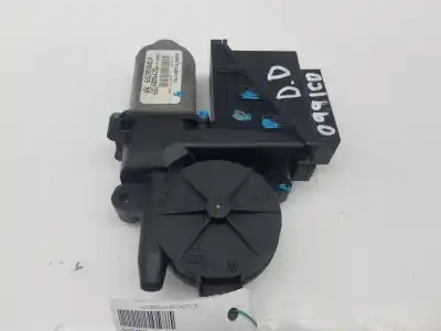 Pièce détachée automobile d'occasion MOTEUR LÈVE VITRE AVANT DROIT pour VOLKSWAGEN POLO (9N1)  Références OEM IAM 6Q2959801A  6Q2959801A