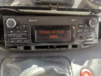 Second-hand car spare part Audio System / Radio Cd for RENAULT KANGOO Profesional OEM IAM references 281151545R  