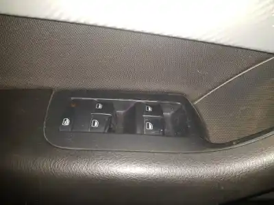 Pezzo di ricambio per auto di seconda mano interruttore alzacristalli anteriore sinistro per audi a6 berlina (4f2) 2.4 riferimenti oem iam 