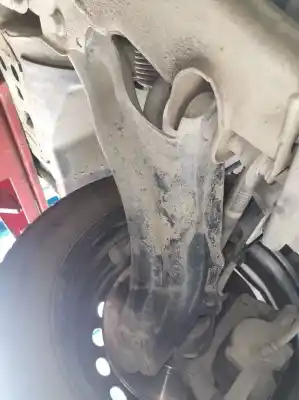 Peça sobressalente para automóvel em segunda mão braço de suspensão inferior esquerdo dianteiro por renault kangoo profesional referências oem iam 