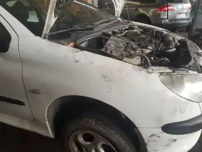 Piesă de schimb auto la mâna a doua ARIPÃ DREAPTA FAȚÃ pentru PEUGEOT 206 BERLINA  Referințe OEM IAM   