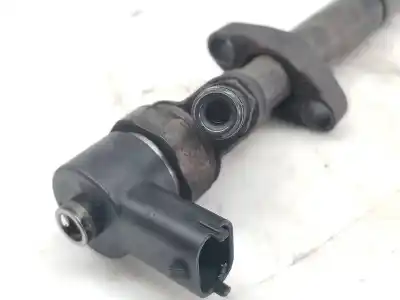Second-hand car spare part injector for renault trafic combi (ab 4.01) 6 - plazas (l2h1) acristalado parcial 2.9t combi largo oem iam references 8200101135 0445110087 8200101135