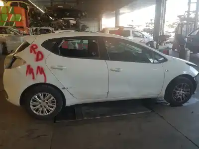 Peça sobressalente para automóvel em segunda mão  por KIA CEE´D  Referências OEM IAM   