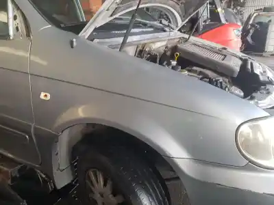 Автозапчастина б/у передне праве крило для kia carnival ii 2.9 cdri ex посилання на oem iam 