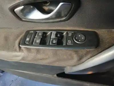Peça sobressalente para automóvel em segunda mão botão / interruptor elevador vidro dianteiro esquerdo por renault megane iii sport tourer expression referências oem iam 