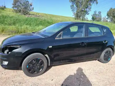 Peça sobressalente para automóvel em segunda mão fechadura da porta dianteira esquerda por hyundai i30 classic referências oem iam 