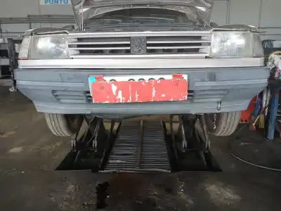 Pièce détachée automobile d'occasion LE PARE-CHOC AVANT pour PEUGEOT 309  Références OEM IAM   