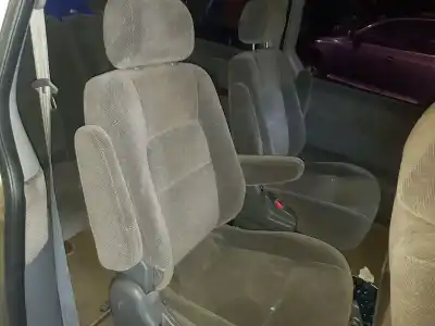 Автозапчастина б/у задні сидіння для kia carnival ii 2.9 cdri ex посилання на oem iam 