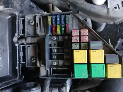 Pièce détachée automobile d'occasion boîtes à fusibles pour mg rover serie 75 (rj) 2.0 cdt classic références oem iam 