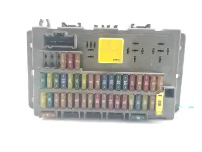 Pièce détachée automobile d'occasion boîtes à fusibles pour mg rover serie 75 (rj) 2.0 cdt classic références oem iam 518174701