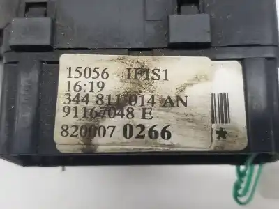 Peça sobressalente para automóvel em segunda mão comutador de limpa vidros por renault trafic combi (ab 4.01) passenger privilege referências oem iam 8200070266  8200070266