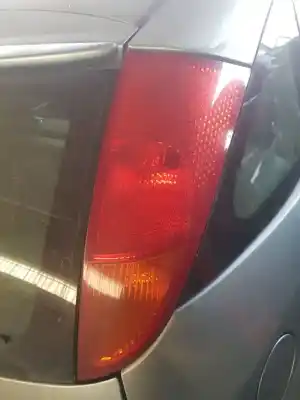 İkinci el araba yedek parçası Sag Kuyruk Lambasi için FORD FOCUS BERLINA (CAK) Ambiente OEM IAM referansları   
