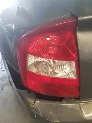 Peça sobressalente para automóvel em segunda mão Farolim Traseiro Esquerdo por KIA CERATO 2.0 EX CRDi Berlina Referências OEM IAM   