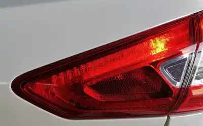 Second-hand car spare part right tailgate door light for nissan pulsar (c13) acenta oem iam references   