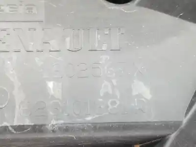 Peça sobressalente para automóvel em segunda mão grelha frontal por renault kangoo profesional referências oem iam 623101381r  623101381r