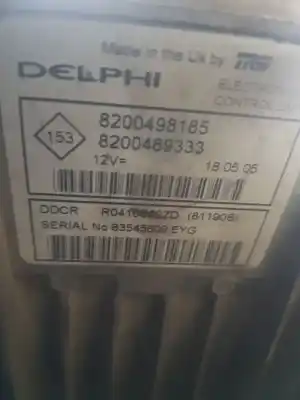 Автозапчастина б/у ебу контролер двигуна для RENAULT CLIO II FASE II (B/CB0) Authentique Посилання на OEM IAM 8200498185  