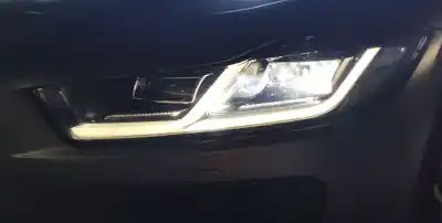 Second-hand car spare part left headlight for jaguar i-pace se oem iam references j9d313w030  