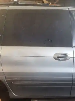 Автозапчастина б/у праві бічні розсувні двері для kia carnival ii 2.9 cdri ex посилання на oem iam 