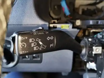 Автозапчасти б/у многофункциональное управление за volkswagen caddy ka/kb (2c) furgón bluemotion ссылки oem iam 5k0953507bc  5k0953513m