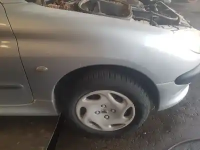 Автозапчасти б/у ПЕРЕДНЕЕ ПРАВОЕ КРЫЛО за PEUGEOT 206 BERLINA  ссылки OEM IAM   