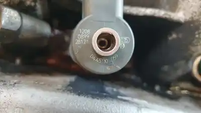 Pezzo di ricambio per auto di seconda mano Iniettore per CHRYSLER VOYAGER (RG) 2.5 CRD CAT Riferimenti OEM IAM 0445110059  