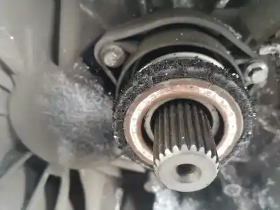 Автозапчасти б/у коробка передач за ford focus c-max (cap) ambiente (d) ссылки oem iam 3m5r7f096yf  3m5r7f096yf