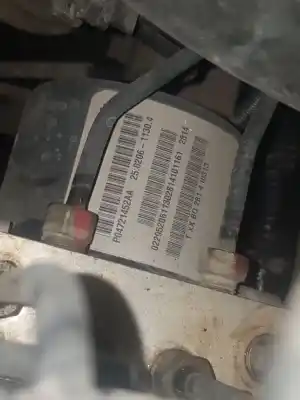 Pezzo di ricambio per auto di seconda mano Abs per CHRYSLER VOYAGER (RG) 2.5 CRD CAT Riferimenti OEM IAM P04721452AA  