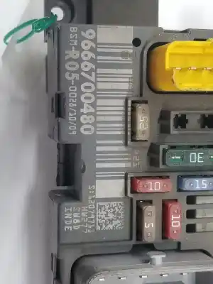 Second-hand car spare part FUSE BOX UNIT for CITROEN C4 BERLINA  OEM IAM references 9666700480  9666700480