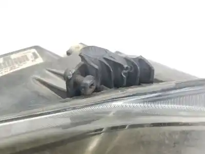 Second-hand car spare part right headlight for seat leon (1p1) comfort limited oem iam references   