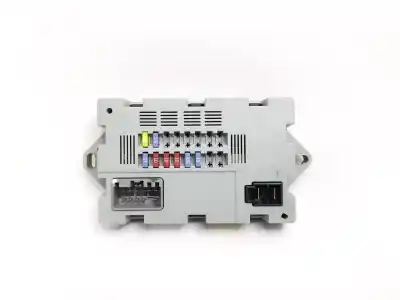 Peça sobressalente para automóvel em segunda mão caixa de fusíveis e relés por jaguar f-pace chequered flag awd referências oem iam cpla14q073aa  