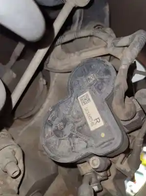 Pezzo di ricambio per auto di seconda mano pinza freno posteriore destra per jaguar f-pace chequered flag awd riferimenti oem iam gx732k327be