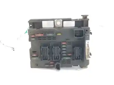 Pièce détachée automobile d'occasion BOÎTES À FUSIBLES pour PEUGEOT 307 (S1)  Références OEM IAM 9646405280  9646405280