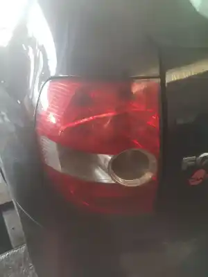 Peça sobressalente para automóvel em segunda mão Farolim Traseiro Esquerdo por VOLKSWAGEN FOX (5Z1) Básico Referências OEM IAM 6129211  6129211