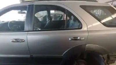 Pezzo di ricambio per auto di seconda mano porta posteriore sinistra per kia sorento 2.4 16v cat riferimenti oem iam 