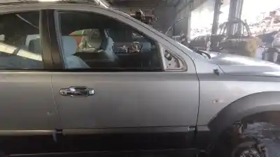Pezzo di ricambio per auto di seconda mano porta anteriore destra per kia sorento 2.4 16v cat riferimenti oem iam 
