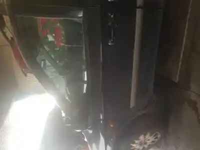 Second-hand car spare part Left Front Door for CHRYSLER VOYAGER (RG) 2.5 CRD LX OEM IAM references   