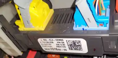 Автозапчасти б/у БЛОК РЕЛЕ/ПРЕДОХРАНИТЕЛЕЙ за CITROEN BERLINGO  ссылки OEM IAM 983070768000 28641125 9830707680