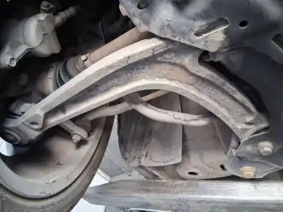 Автозапчастина б/у передній правий нижний рычаг підвіски для FORD KA (CCU) Titanium Посилання на OEM IAM 09M03R  