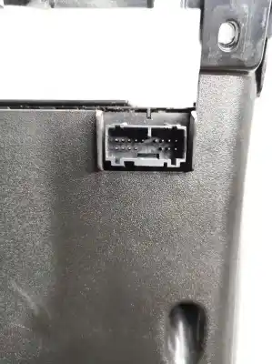 Second-hand car spare part climate control for volvo c30 2.0 d kinetic oem iam references   