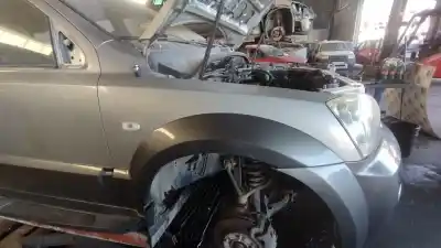 Pezzo di ricambio per auto di seconda mano parafango anteriore destro per kia sorento 2.4 16v cat riferimenti oem iam 