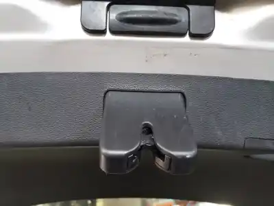Peça sobressalente para automóvel em segunda mão fechadura do mala por hyundai i30 (pd) essence referências oem iam 