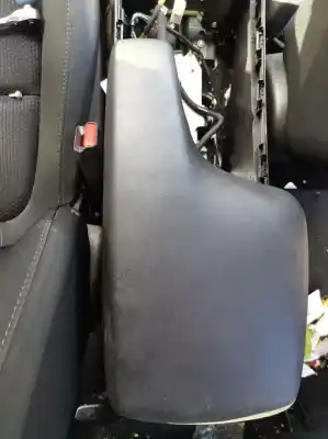 Автозапчастина б/у центральний подлокник для MAZDA CX-5 Center-Line 2WD Посилання на OEM IAM   