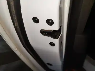 Piesă de schimb auto la mâna a doua încuietoare ușa din spate stânga pentru opel astra j lim. excellence referințe oem iam 