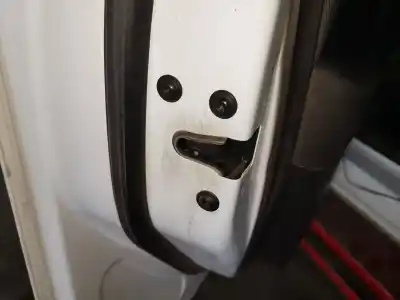 Piesă de schimb auto la mâna a doua încuietoare ușa fațã stânga pentru opel astra j lim. excellence referințe oem iam 