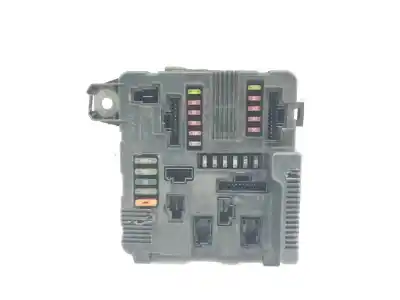Pezzo di ricambio per auto di seconda mano SCATOLA RELÈ/FUSIBILI per RENAULT MEGANE II FAMILIAR  Riferimenti OEM IAM 8200306032C  8200306032C
