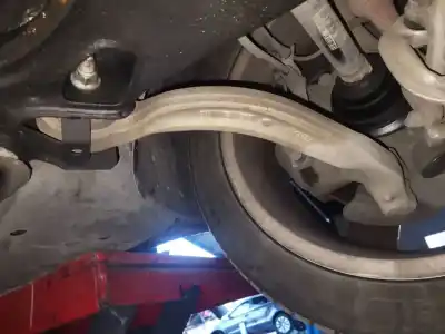 Peça sobressalente para automóvel em segunda mão braço de suspensão inferior esquerdo dianteiro por audi a4 berlina (8e) 1.9 tdi referências oem iam 