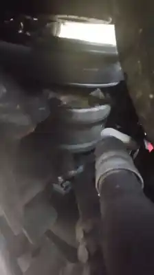 Pezzo di ricambio per auto di seconda mano compressore aria condizionata per audi a6 berlina (4f2) 3.0 v6 24v tdi riferimenti oem iam 